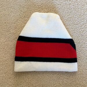 Head Men’s Vintage 90s Beanie. One Size.